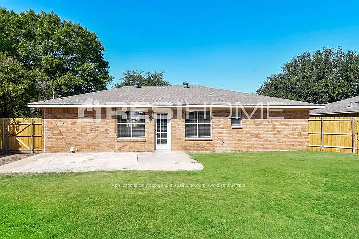 220 E Milas Dr — Photo 15