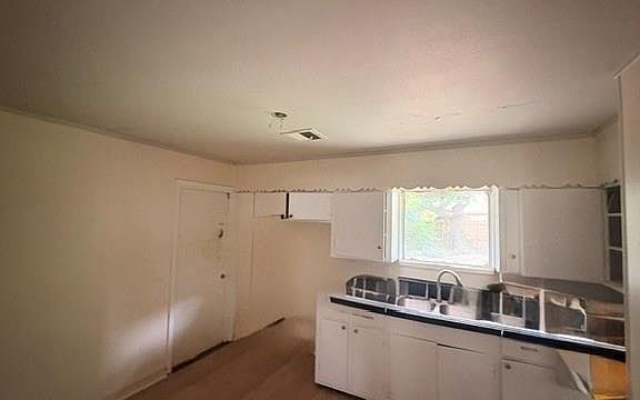 3rd image of 1819 Teanaway Ln