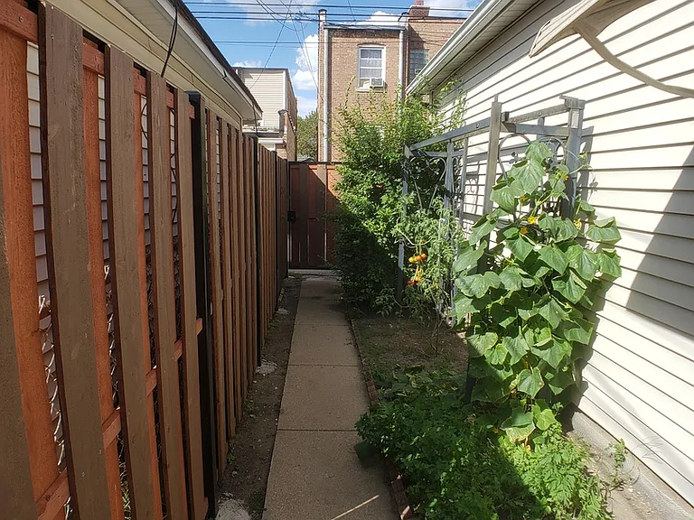 4830 W Newport Ave #1 — Photo 7