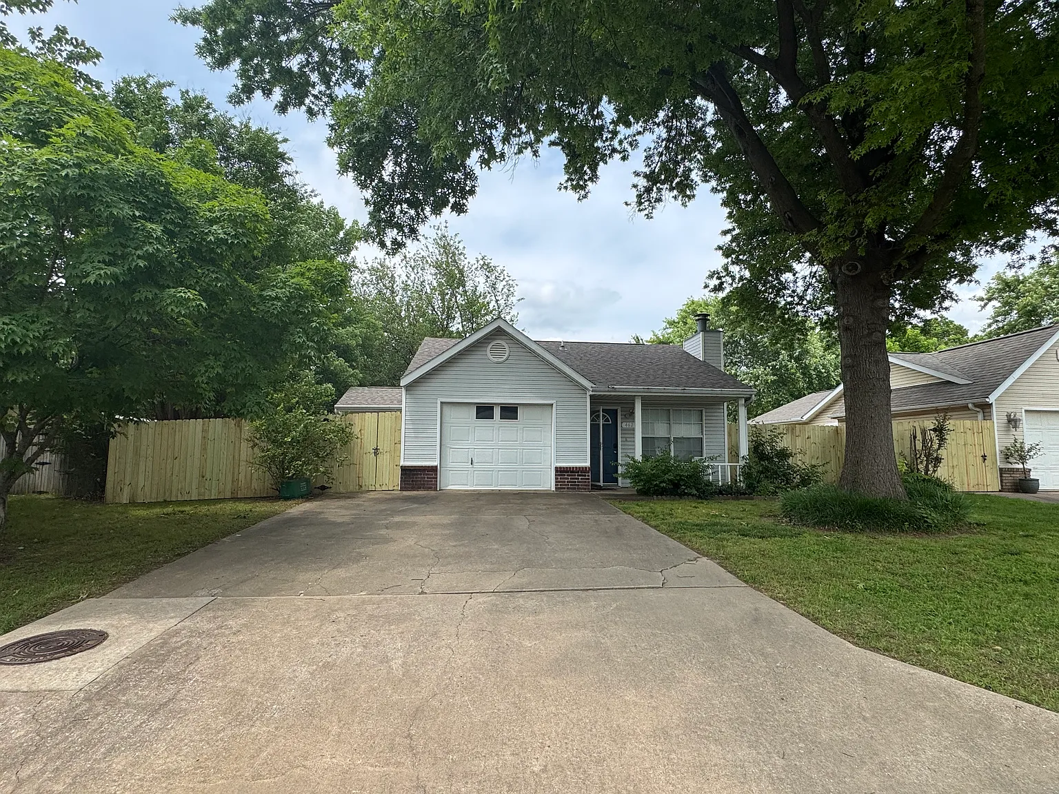 2 bed, 949 sqft, $1,500 — Photo 1