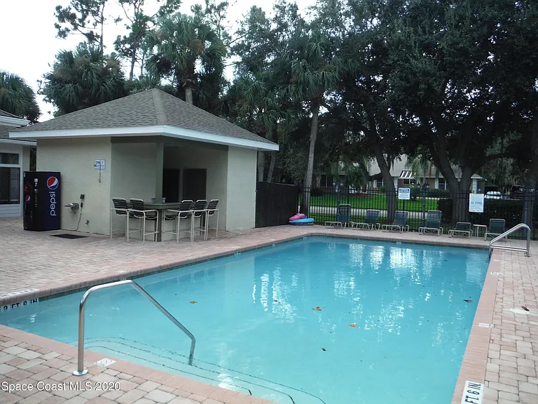 3510 Sable Palm Ln #E — Photo 3