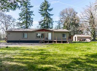 38451 Mount Hope Dr, Lebanon, OR 97355