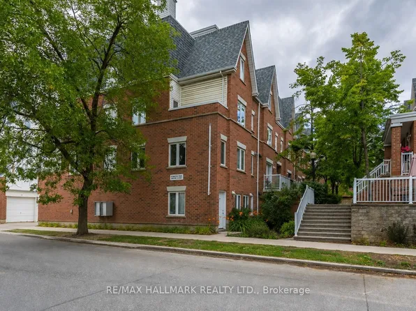 12 Sudbury St S #3009, Toronto, ON M6J 3W7