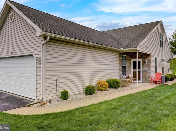 30 Turning Leaf Way, Reading, PA 19605