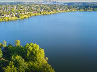 1100 N 92nd St #3, Seattle, WA 98103