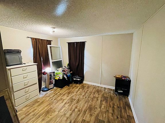 4th image of 1721 Willie Shirah Rd