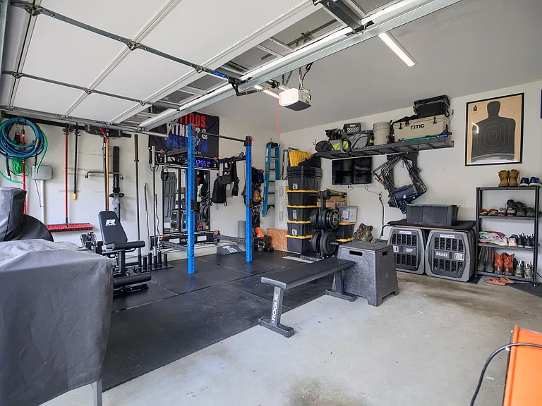 805 Vantage Ct — Photo 6