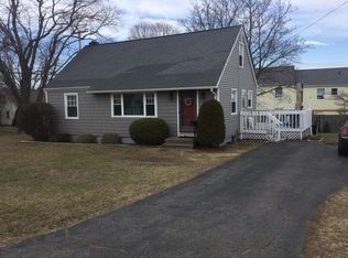 252 Riverdale Dr, Stratford, CT 06615