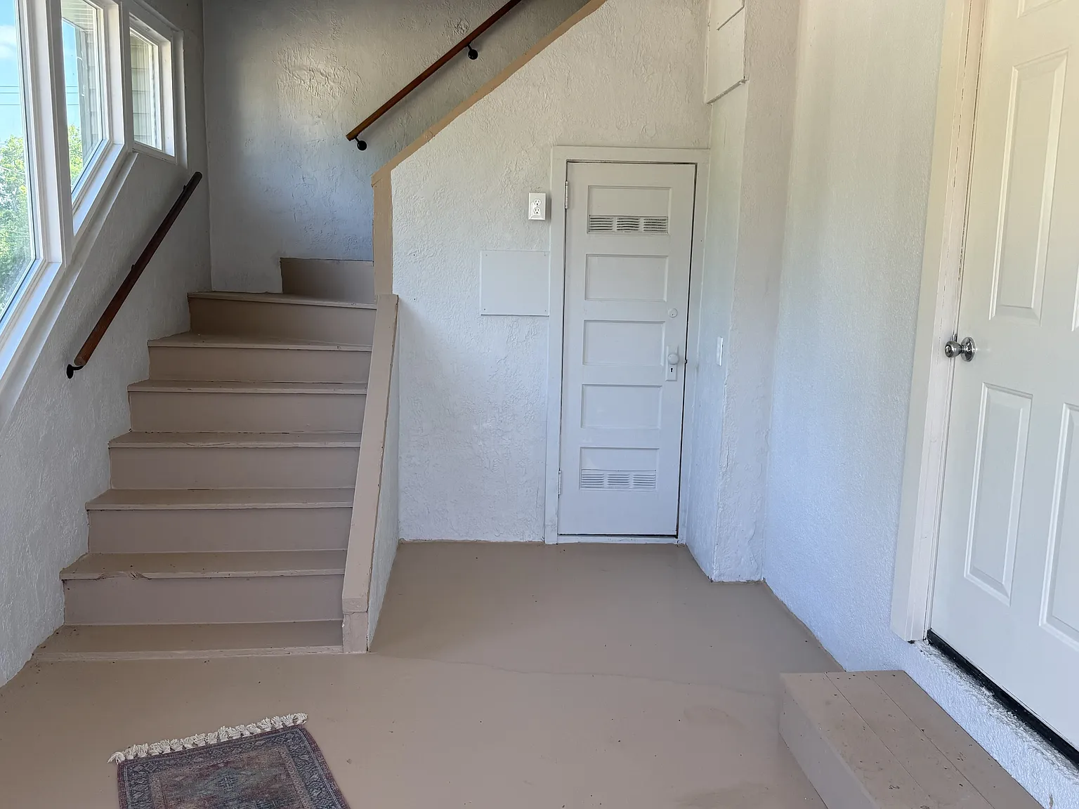 937 Vine Street Rear - 1 — Photo 2