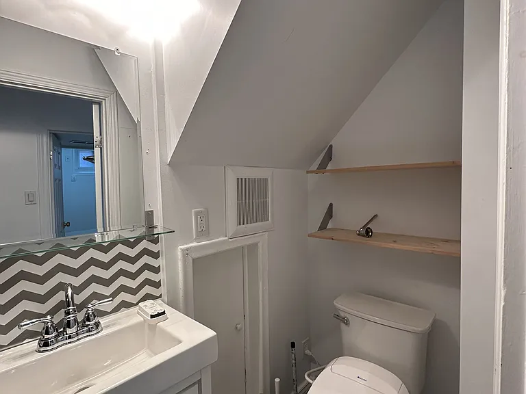 93 Jeffcoat Dr #BASEMENT — Photo 31