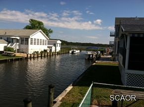 3rd image of 37067 Mallard Dr