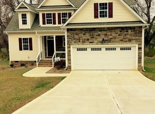 102 Anderson Park Dr, Youngsville, NC 27596