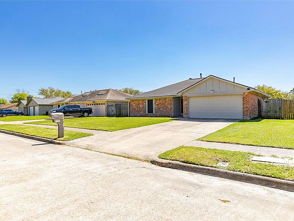 4th image of 1703 Packsaddle Ln