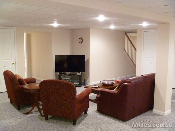 5th image of 5001 Harbor Place Dr