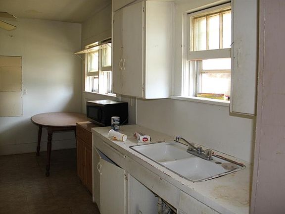 4th image of 424 N Kelker St