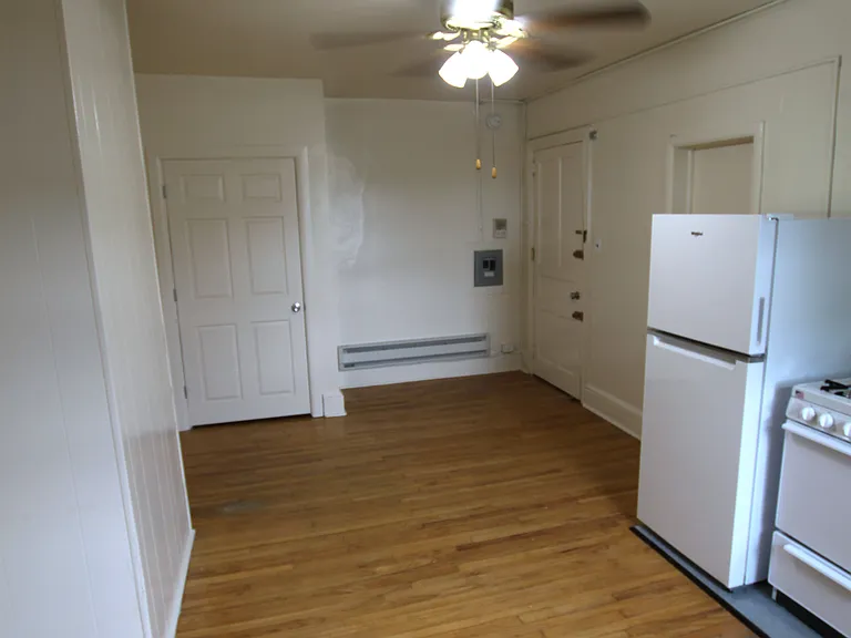 2205 Saint James St #D1 — Photo 4