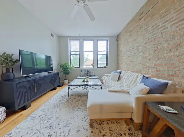 Southport-Cornelia, 3458 N Southport Ave #3454-2, Chicago, IL 60657