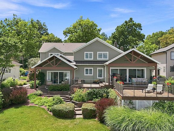 2nd image of 1322 Country Club Ter