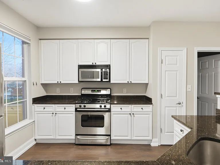 801 S Greenbrier St #113 — Photo 8