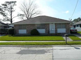 4634 Schindler Dr, New Orleans, LA 70127