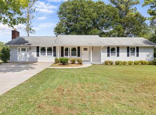 3244 Apache Cir, Oakwood, GA 30566