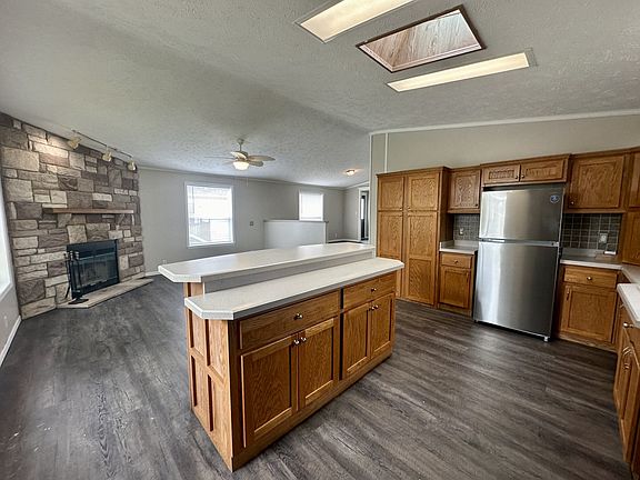 2nd image of 2872 Verona Dr #643