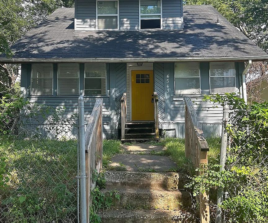 1st image of 4543 Chestnut Ave