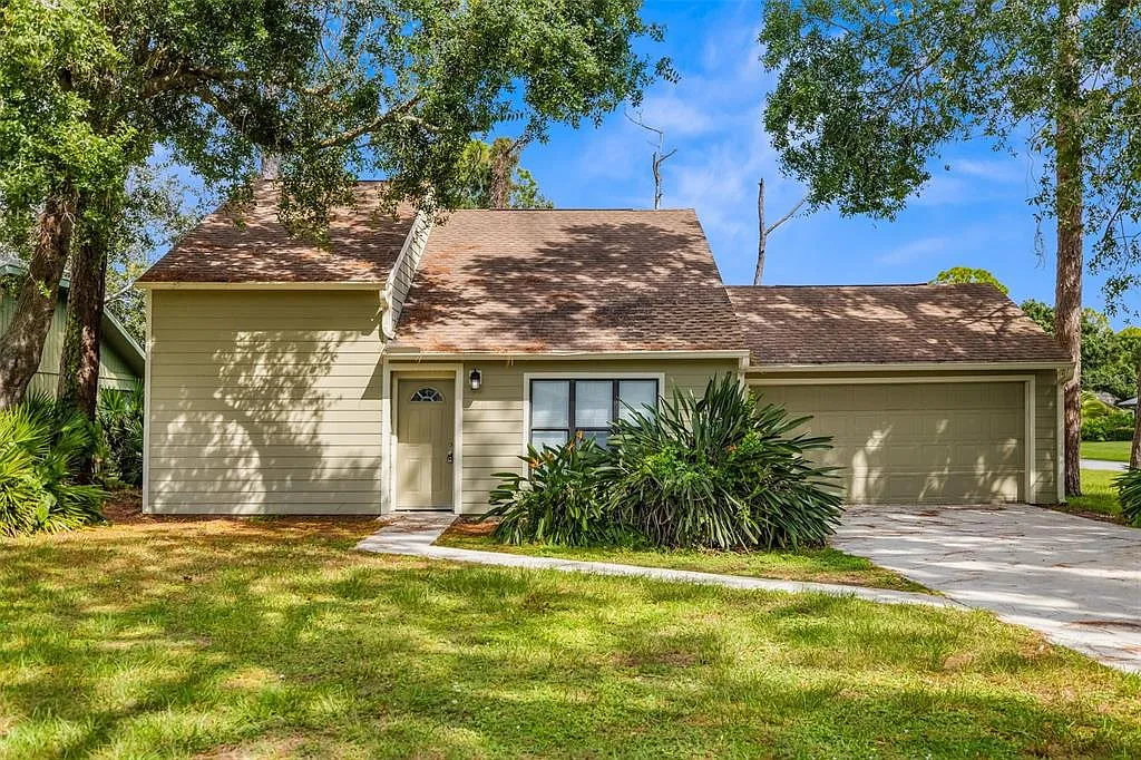 3 bed, 2.0 bath, 1545 sqft, $2,400 — Photo 2