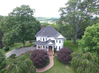 1206 Hidden Valley Ln, Independence, VA 24348