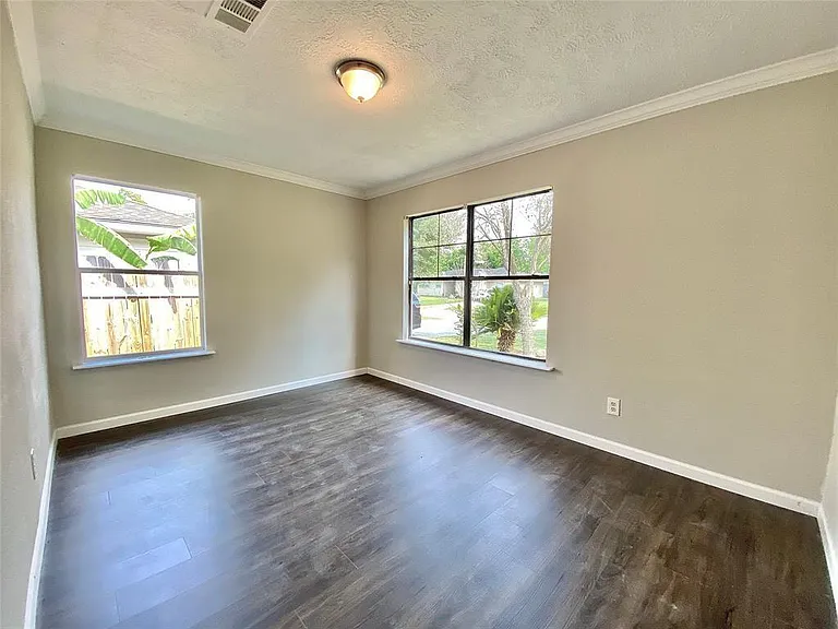 8626 Greiner Dr — Photo 13