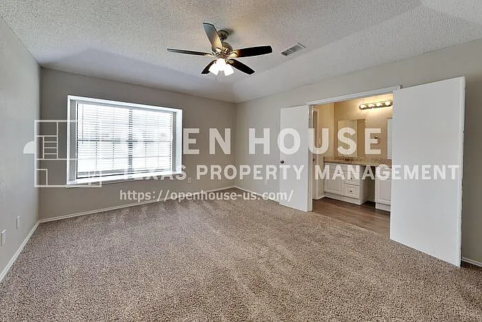 1025 Bass Dr — Photo 9