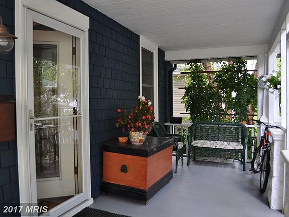 Front porch made for relaxing