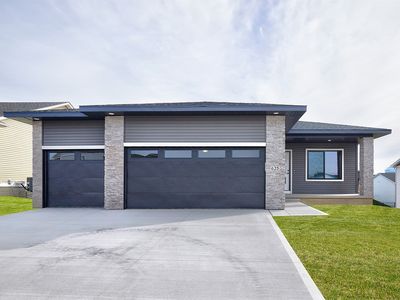 625 Milan St, West Des Moines, IA, 50266