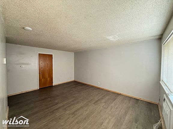 2nd image of 1313 Cherry Ave Unit A-d