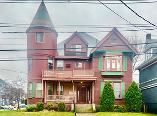 318 Pawtucket St APT 204, Lowell, MA 01854