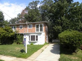 5233 10th Pl S, Arlington, VA 22204