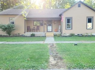 409 S Main St, Pontiac, IL 61764