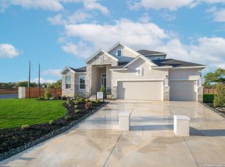 248 Kari Dr, Castroville, TX 78009
