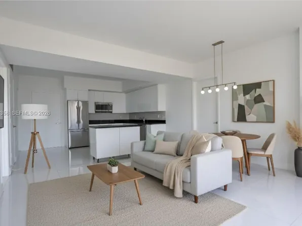 92 SW 3rd St APT 3512, Miami, FL 33130