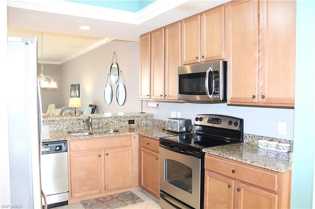Building Photo - 10044 Siesta Bay Dr #9412