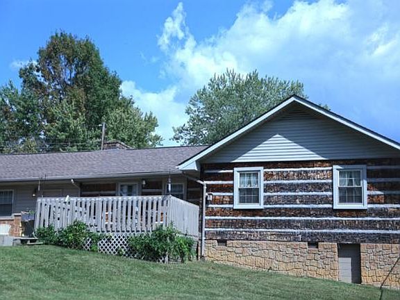 3rd image of 3408 Buckingham Dr