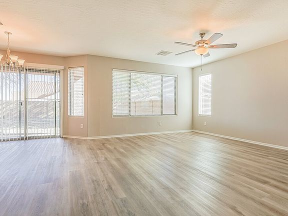 4th image of 3790 W South Butte Rd