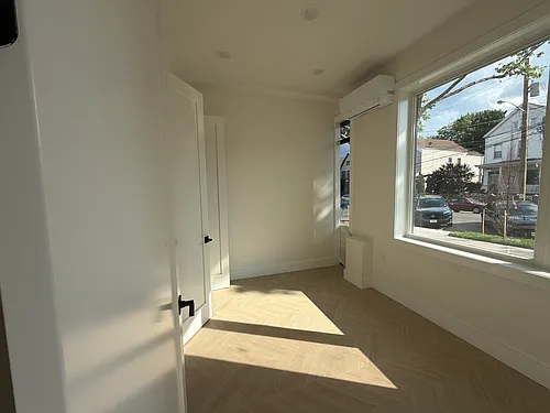 40 Lembeck Ave Photo 1