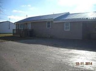 765 W Maple St, Austin, IN 47102