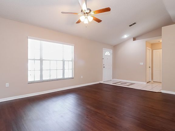 2nd image of 1018 Malletwood Dr