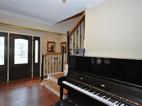 Cheery French entry!