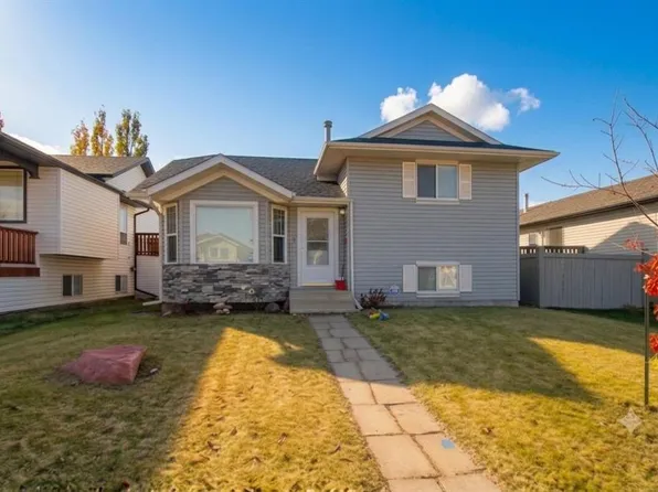 108 NE Pinnacle Blvd, Grande Prairie, AB T8W 2V7