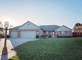 366 Concord Dr E, Danville, IN 46122
