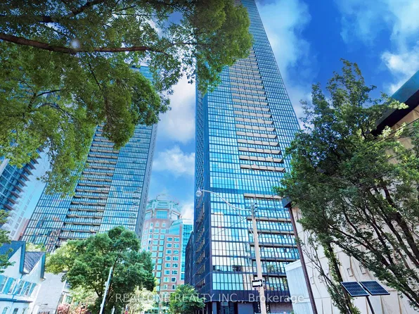 101 Charles St E #1801, Toronto, ON M4Y 0A9