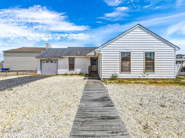 101 CLYDE LANE, MANAHAWKIN, NJ 08050